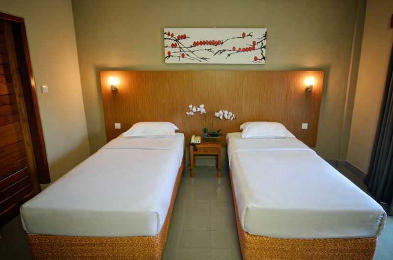 Rosani Hotel Kuta Lombok Extérieur photo