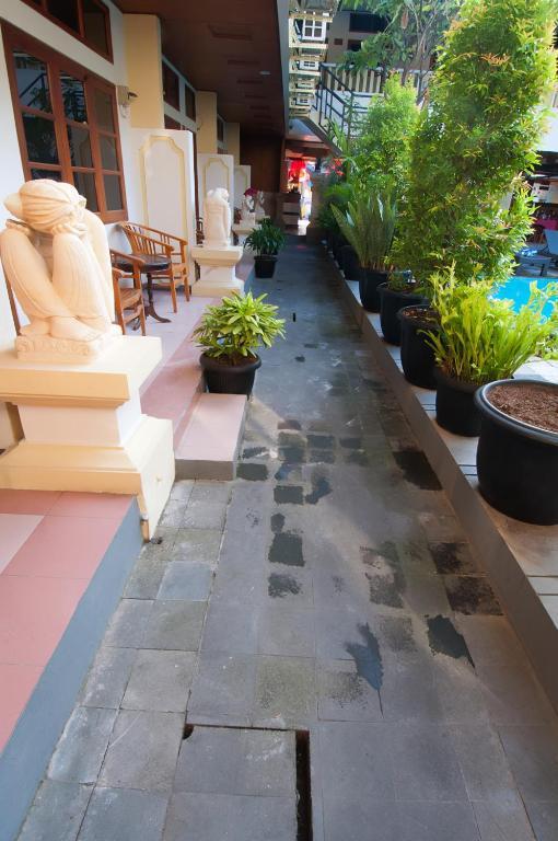 Rosani Hotel Kuta Lombok Extérieur photo