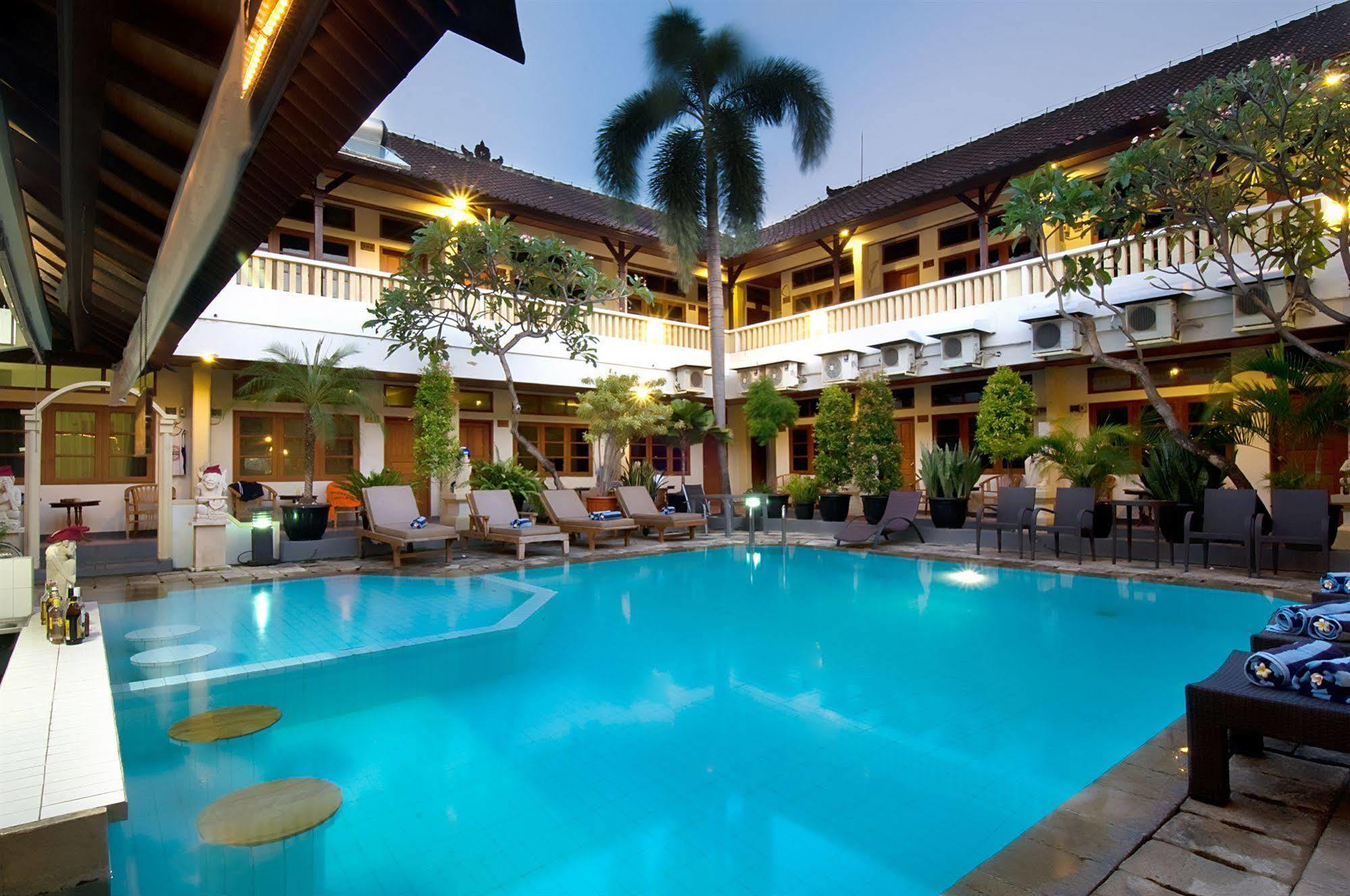 Rosani Hotel Kuta Lombok Extérieur photo